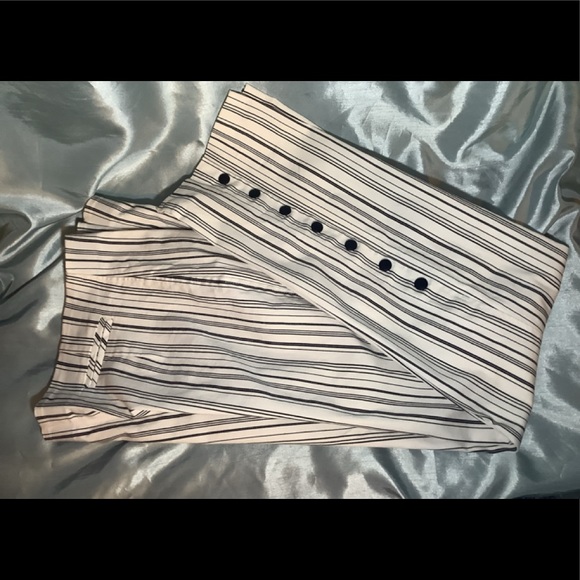 Bloomingdale’s White pants with black stripes & black...